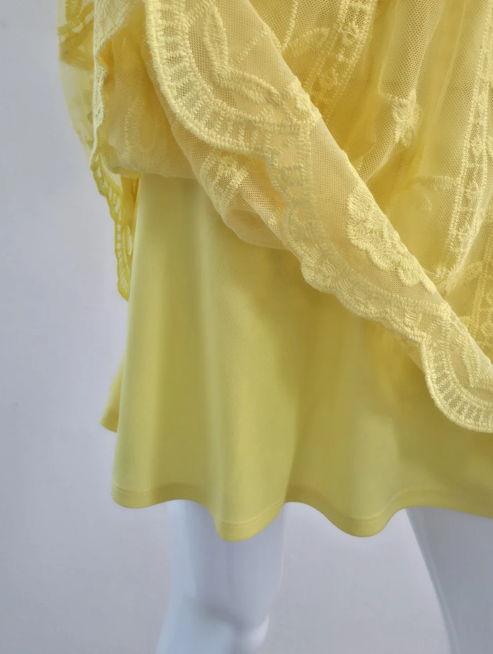 Socialite Yellow Floral Lace V-Neck Mini Dress Size Small - Picture 6 of 16